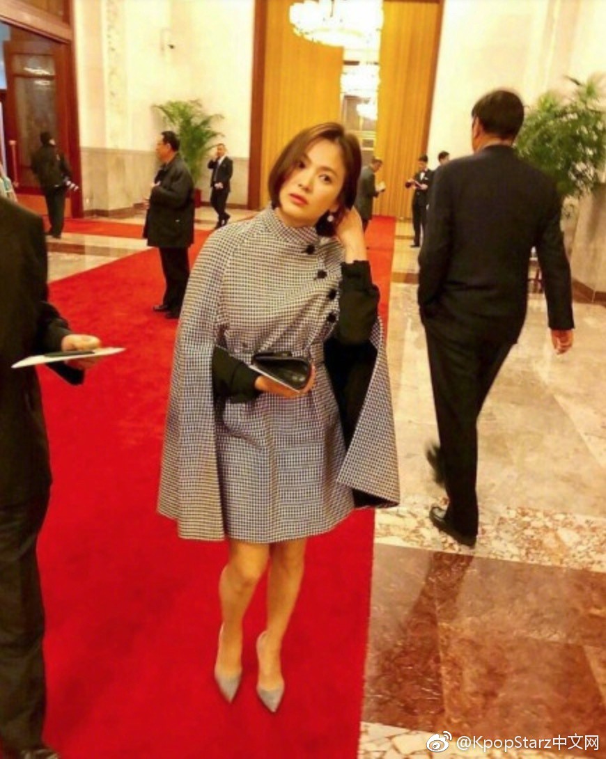 Cưới Song Joong Ki, Song Hye Kyo ngày càng đẹp mặn mà, sang chảnh